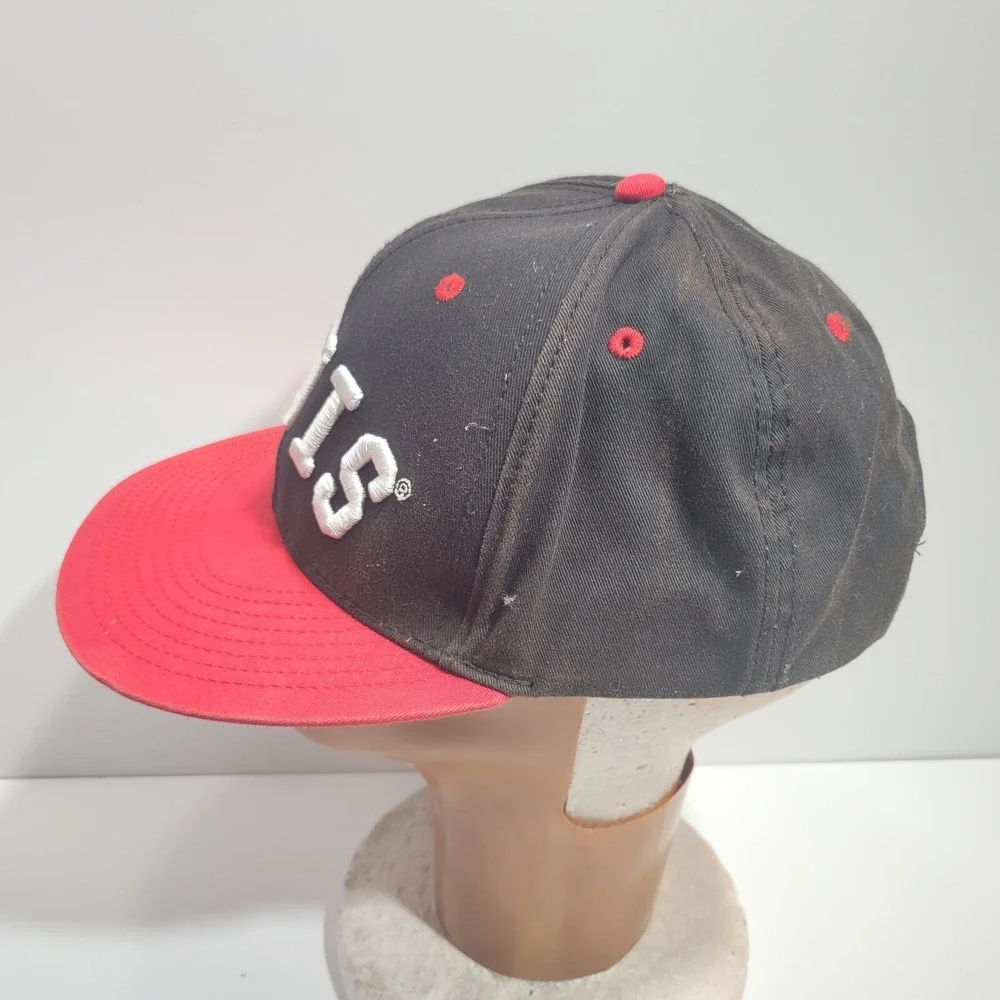 Levi's Snapback Cap Hat Mens Red Black Cotton Spell Out White Embroidered Logo